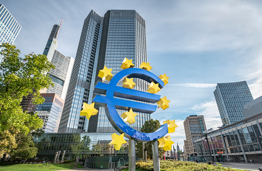 Bce, nuovo rialzo dei tassi di mezzo punto percentuale